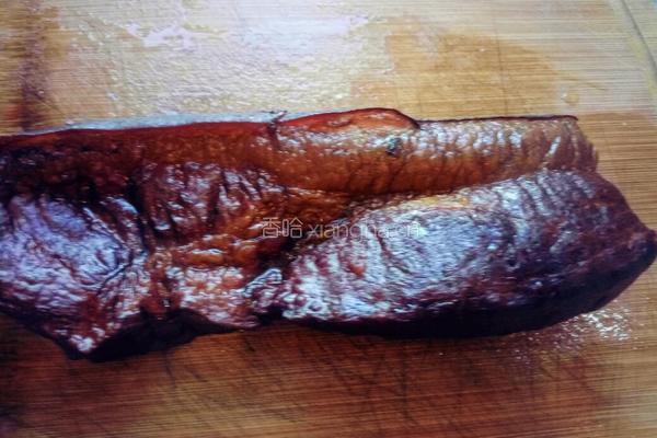泡椒腊肉的做法图解1