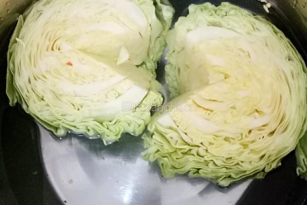 炒包菜的做法图解1