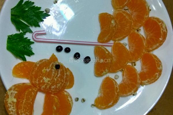 雨伞下的金鱼的做法图解2