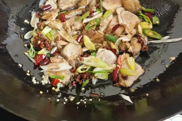 莲菜炒肉的做法图解3