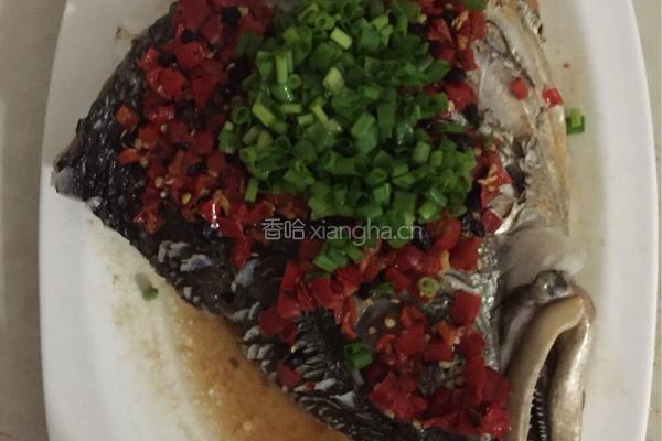 剁椒鱼头的做法图解5