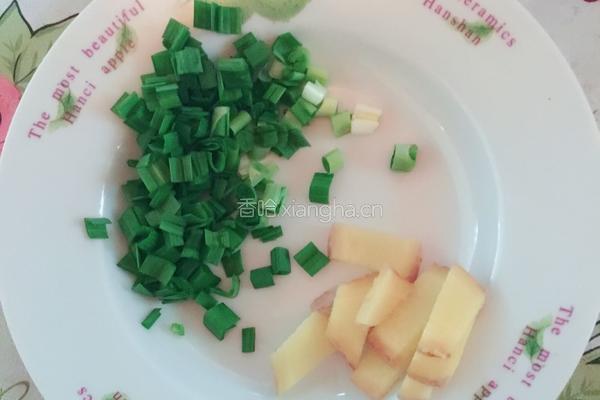 鱼头煲豆腐的做法图解2
