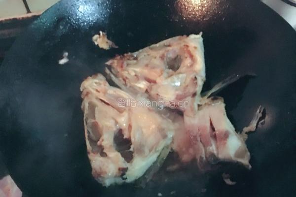 鱼头煲豆腐的做法图解4