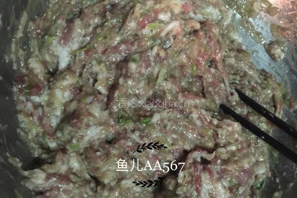 猪肉芹菜饺子的做法图解6