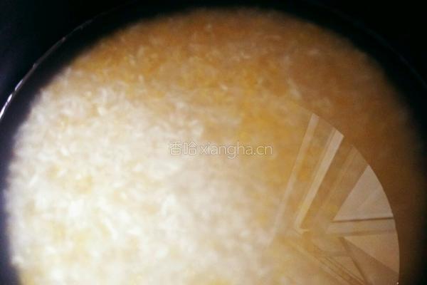 黄金玉米饭的做法图解2