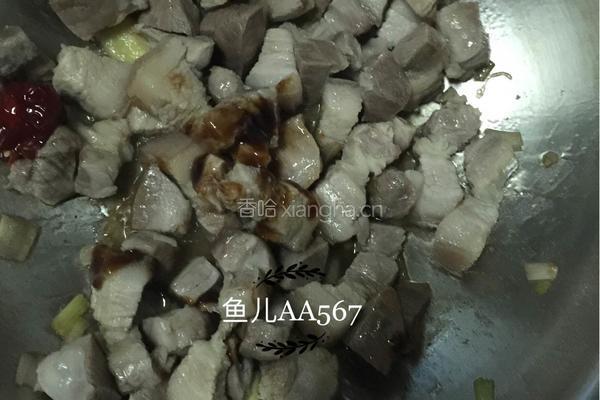 猪肉炖松伞蘑的做法图解7