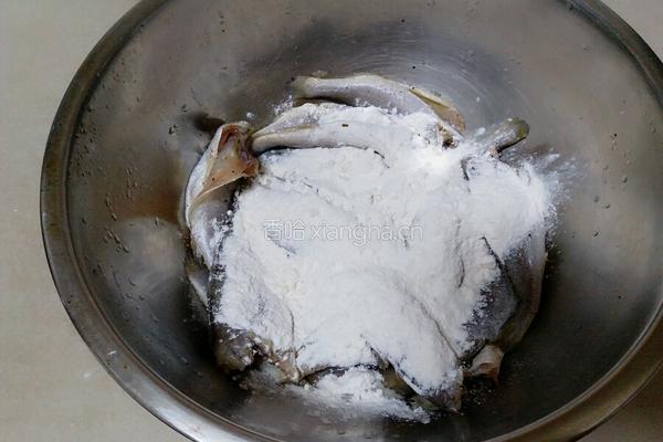 香酥小黄鱼的做法图解3
