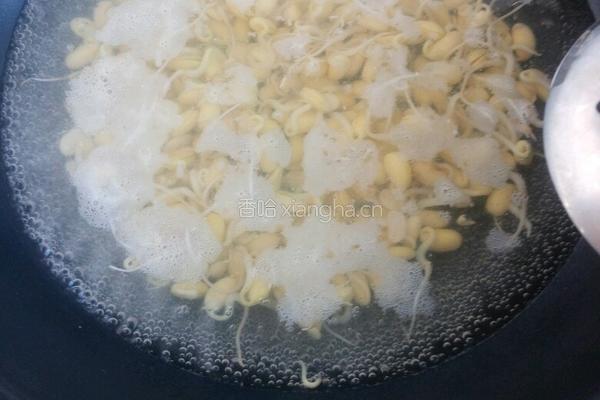 凉拌黄豆芽的做法图解3