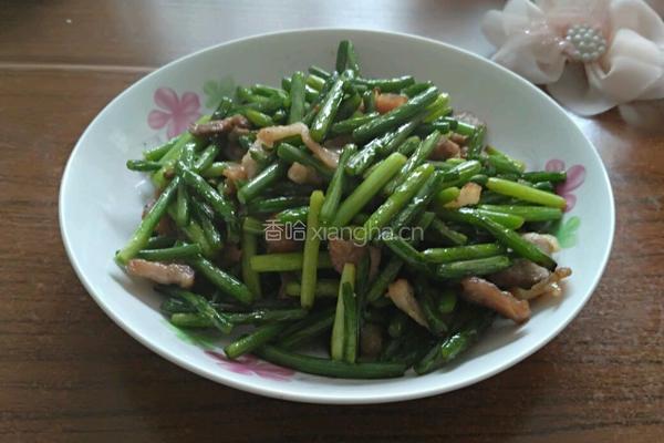 蒜苔炒肉片