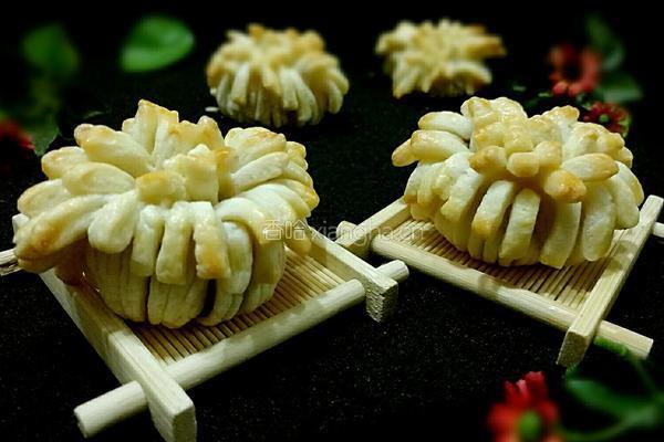 中式酥皮点心花开富贵