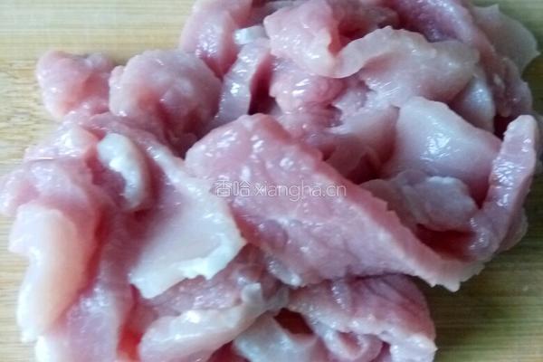 口蘑扒菠菜的做法图解3