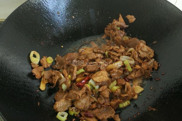 扁豆角炒肉的做法图解3