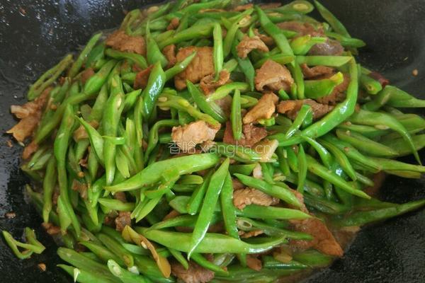 扁豆角炒肉的做法图解4