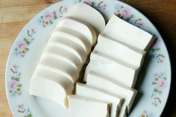 鱼香豆腐的做法图解2