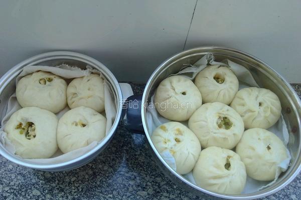 芹菜豆干包子的做法图解15