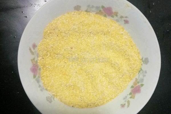 玉米渣红薯粥的做法图解3
