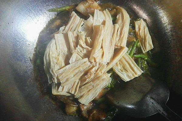 腐竹回锅肉的做法图解5