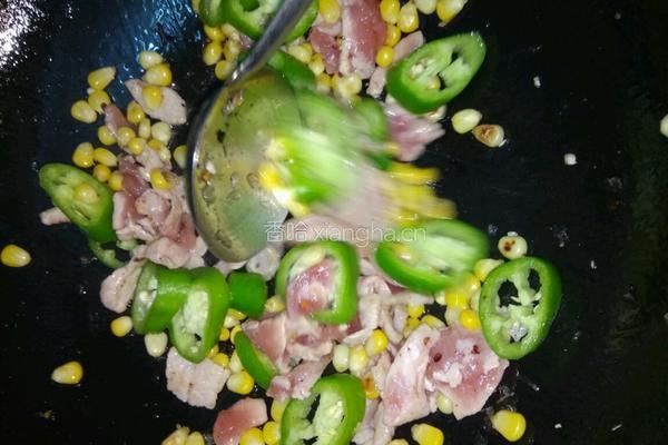 粟米青椒炒瘦肉的做法图解5