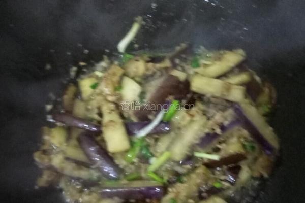 红烧茄子加肉末的做法图解2