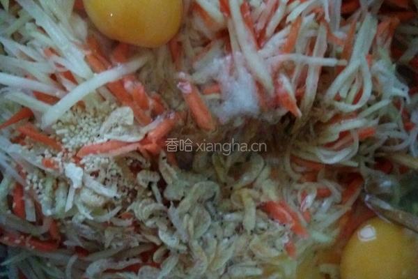 土豆丝胡萝卜饼的做法图解2