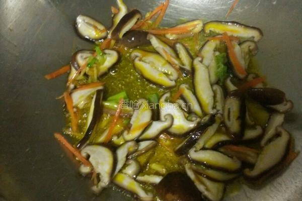 香菇扒牛排的做法图解5