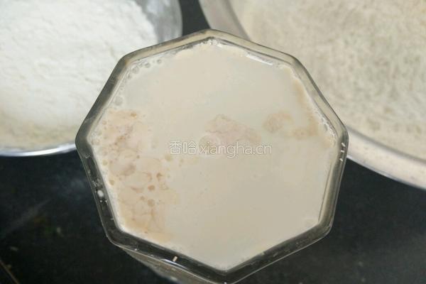荠菜肉蒸包的做法图解1