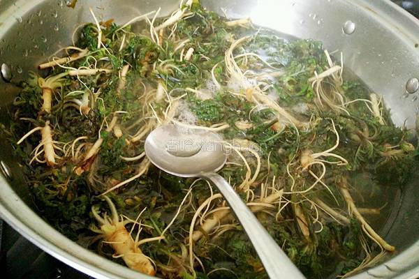 荠菜肉蒸包的做法图解4