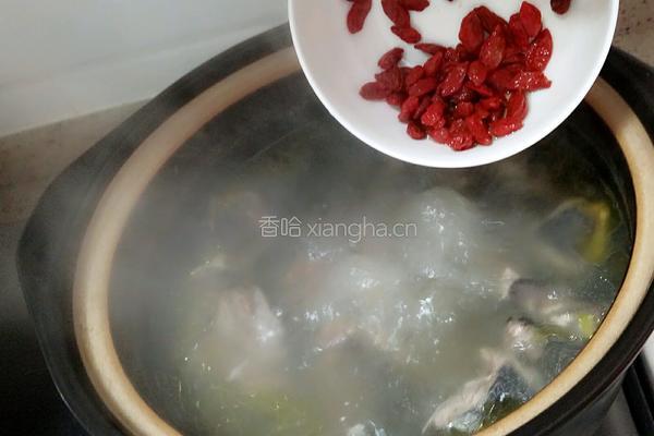 乳鸽山药汤的做法图解5