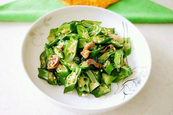 秋葵炒肉的做法图解1