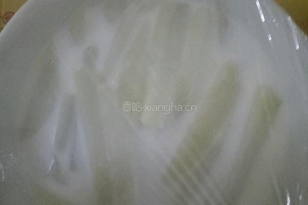 自制炸薯条的做法图解3