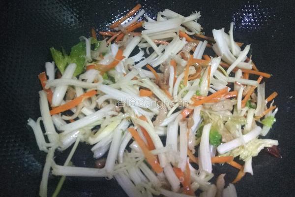 白芹炒肉丝的做法图解7