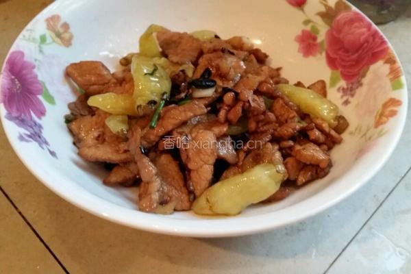 下饭菜泡椒炒肉