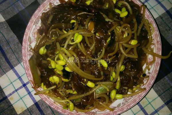 扁红薯粉炒豆芽的做法图解5