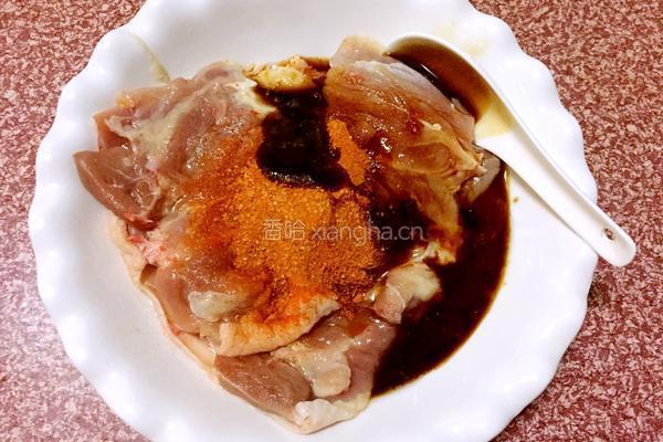 奥尔良烤鸡腿肉的做法图解3