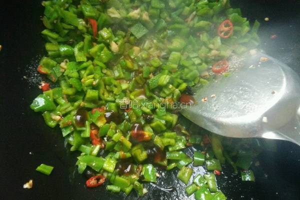 豆豉炒青椒的做法图解7