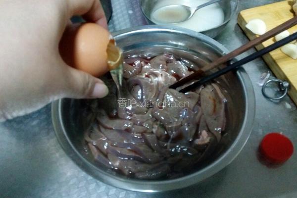 泡菜炒猪肝的做法图解5