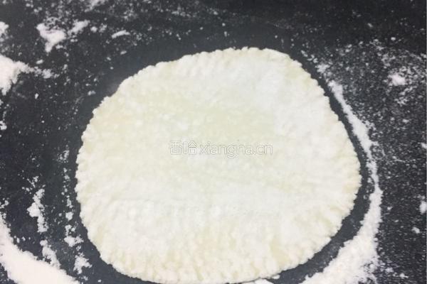 香菇胡萝卜饺子的做法图解4