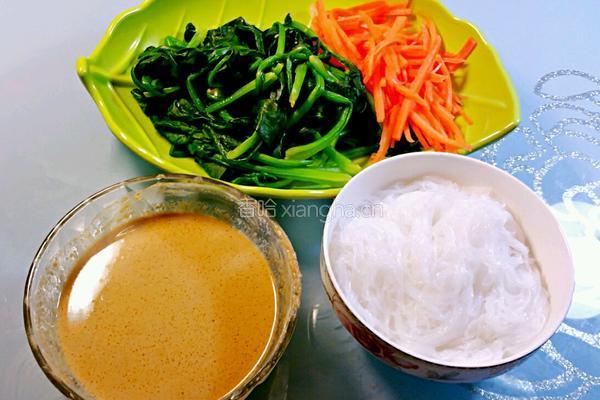芝麻酱拌菠菜粉丝的做法图解2