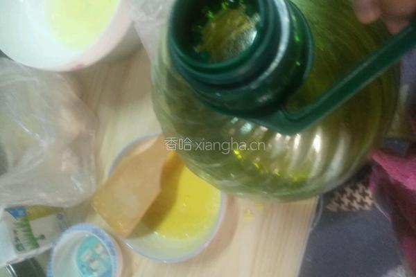 六寸戚风的做法图解5