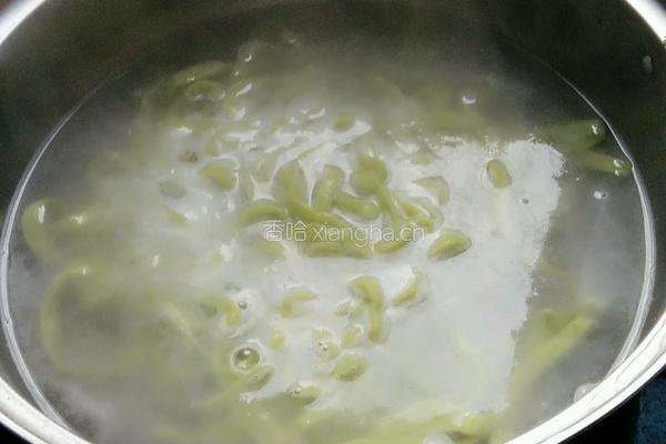 芹菜鸡蛋面条的做法图解11