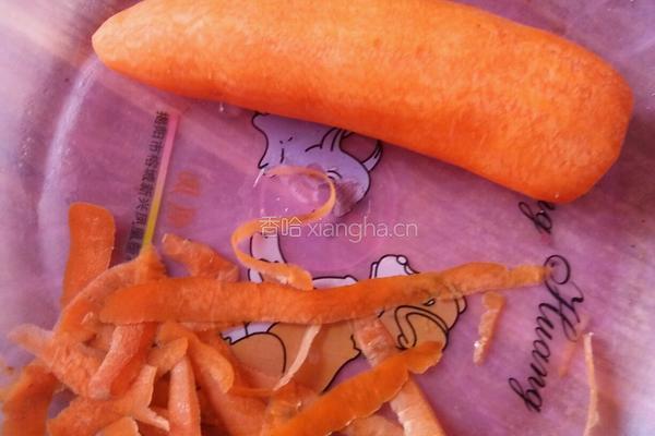 荷兰豆炒火腿肠的做法图解3