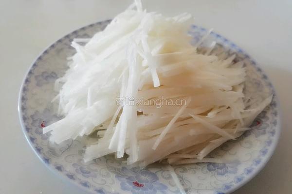 酸辣萝卜丝的做法图解2