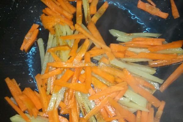 萝卜土豆炒青椒的做法图解4