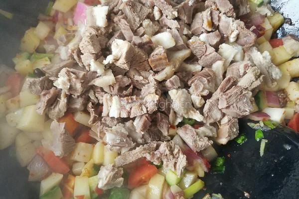 羊肉杂蔬米饭的做法图解2