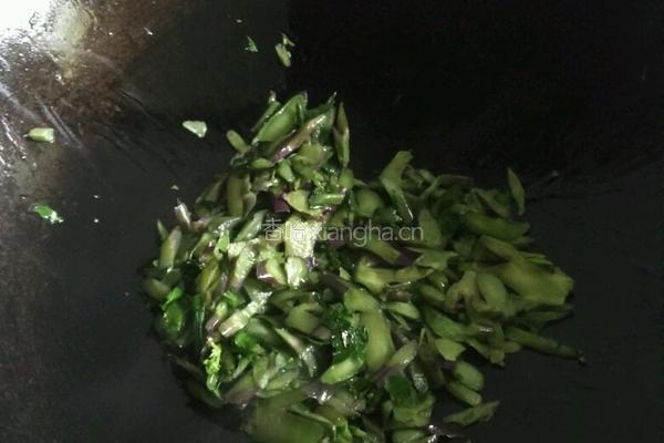 芥蓝火腿炒饭的做法图解6