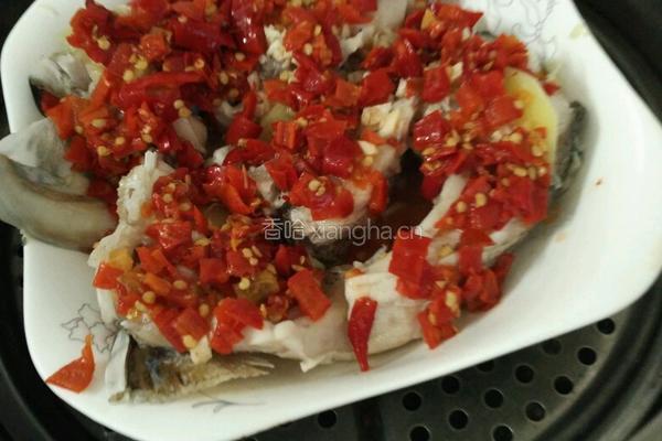 剁椒鱼头的做法图解4