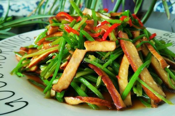 香干炒芹菜的做法图解7