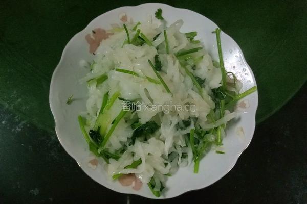 香菜炒白萝卜丝的做法图解14