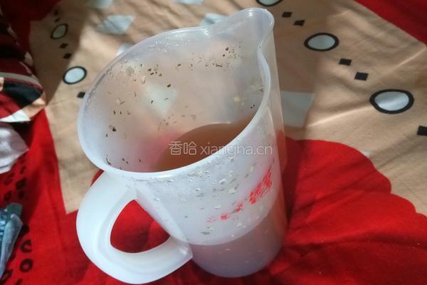 白萝卜丝馅饺（茶香版）的做法图解1