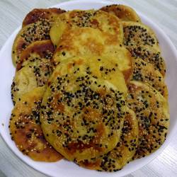 香甜地瓜芝麻饼的做法[图]